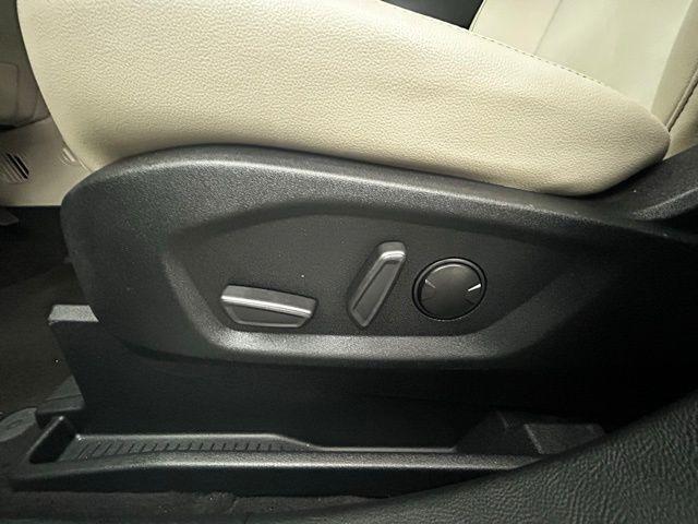 used 2021 Ford Edge car, priced at $19,987