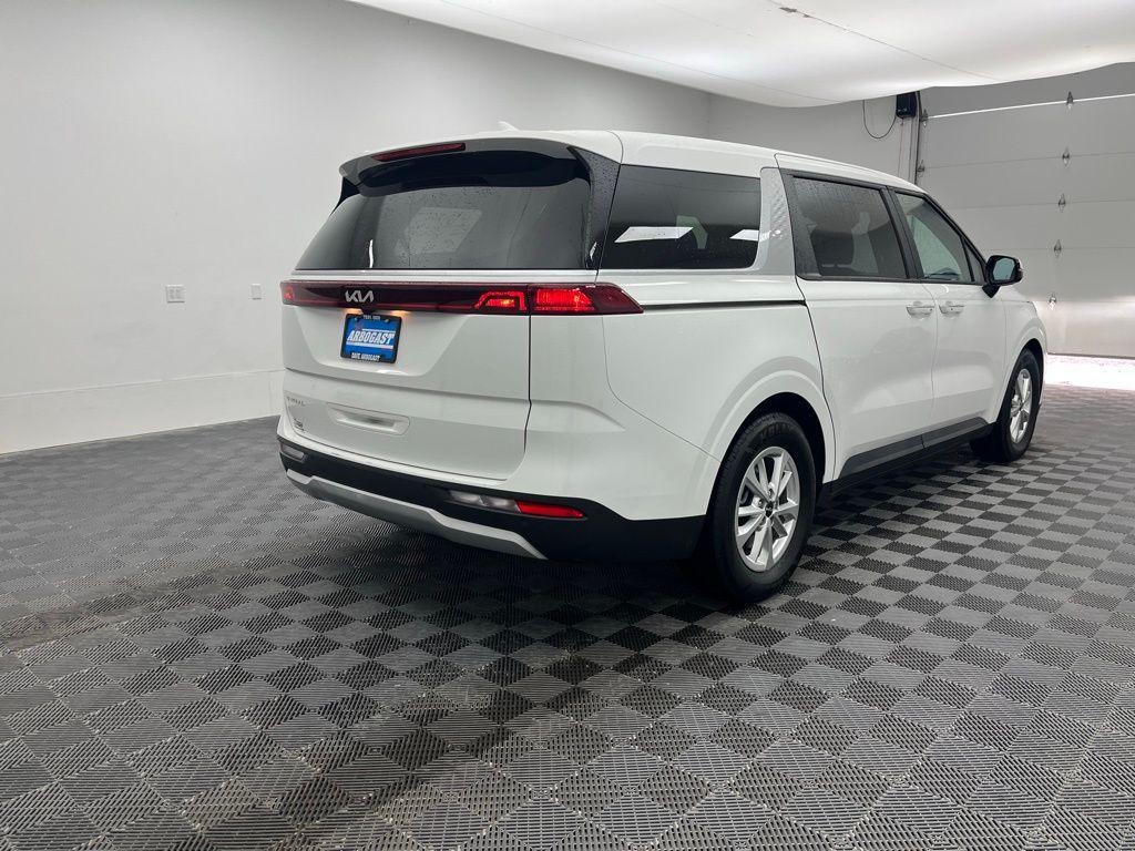 used 2024 Kia Carnival car, priced at $30,652