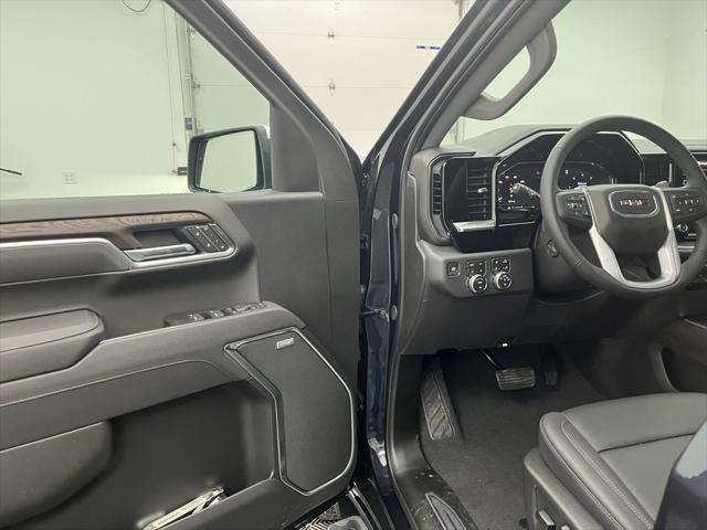 new 2025 GMC Sierra 1500 car, priced at $63,247