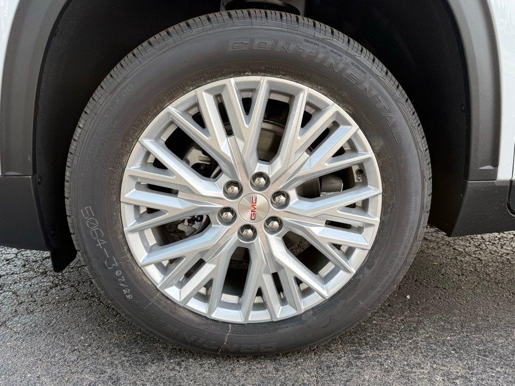 new 2026 GMC Acadia car, priced at $48,011