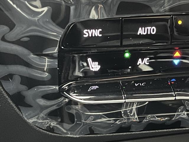 new 2024 Buick Encore GX car, priced at $33,000