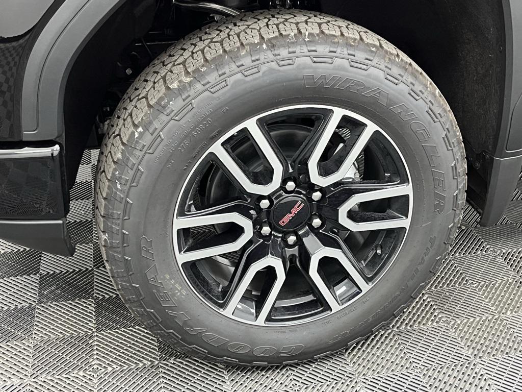 new 2025 GMC Sierra 1500 car, priced at $66,305