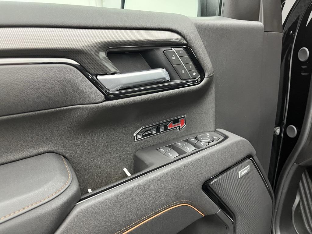 new 2025 GMC Sierra 1500 car, priced at $66,305