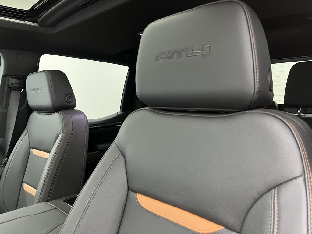 new 2025 GMC Sierra 1500 car, priced at $66,305
