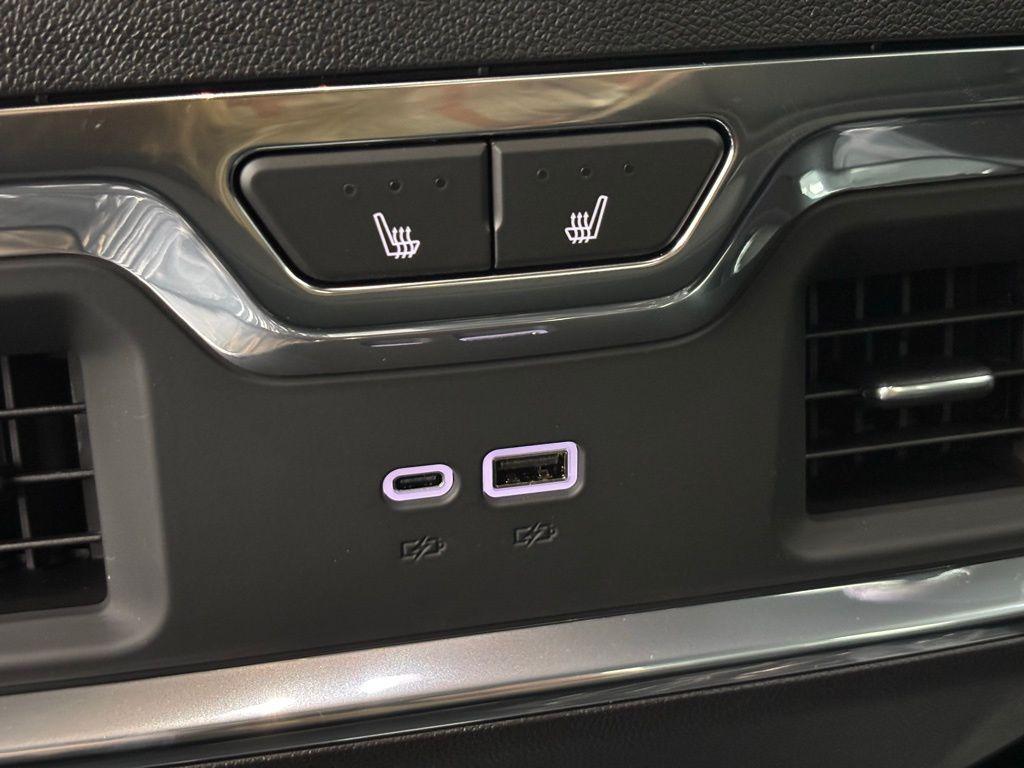 new 2025 GMC Sierra 2500 car, priced at $85,798