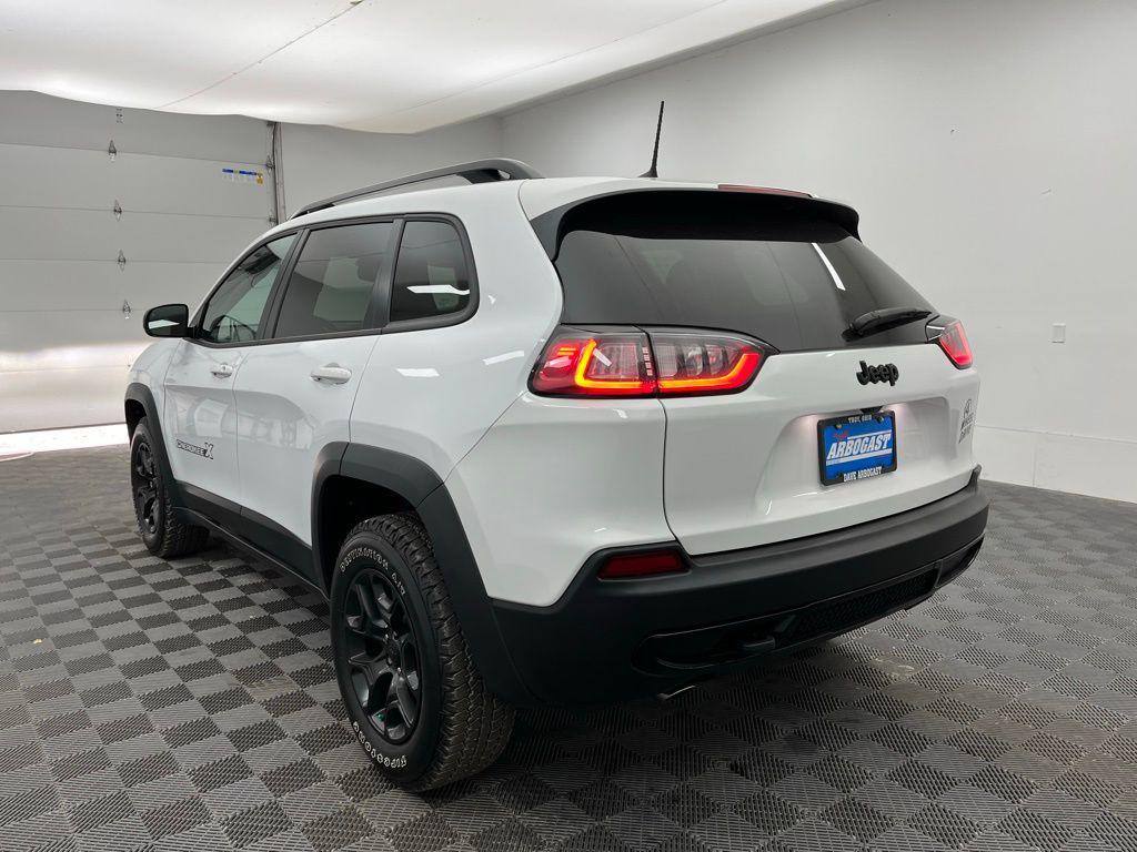 used 2022 Jeep Cherokee car, priced at $24,448