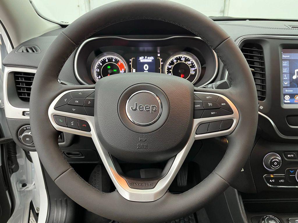 used 2022 Jeep Cherokee car, priced at $24,448