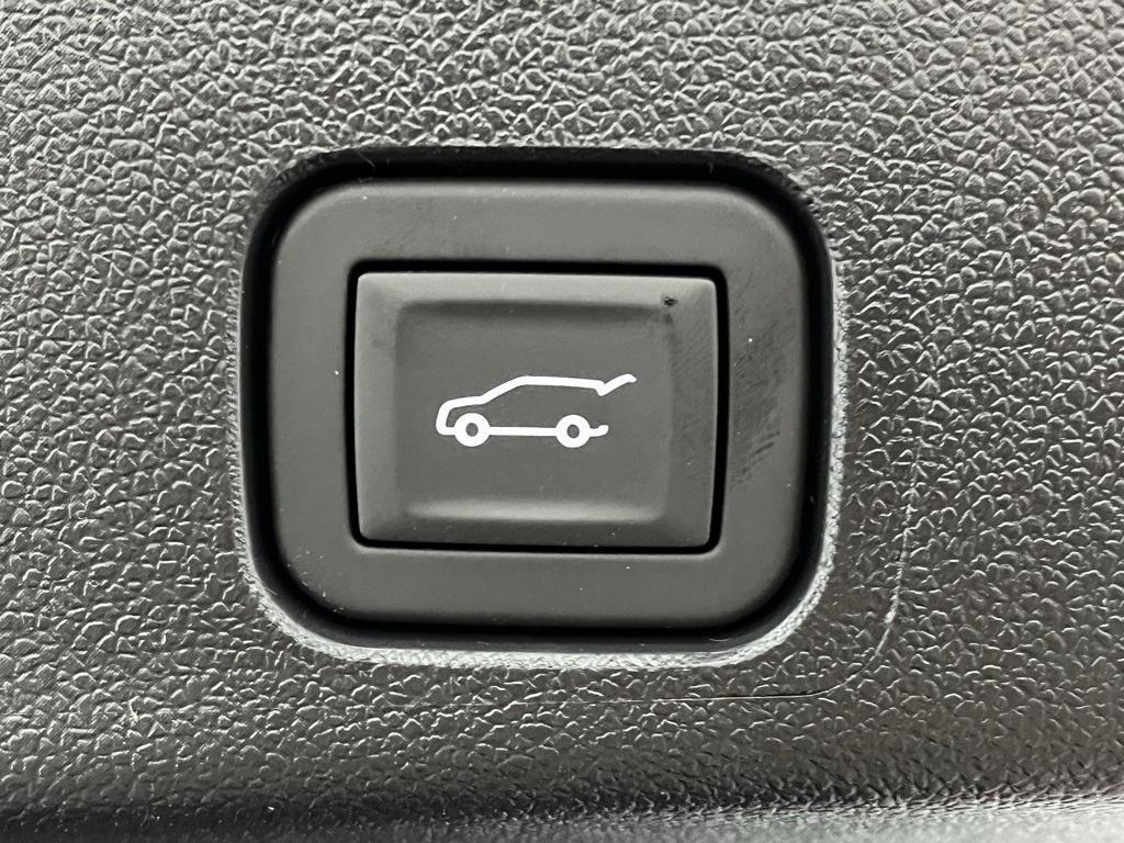 new 2025 GMC Acadia car, priced at $58,500