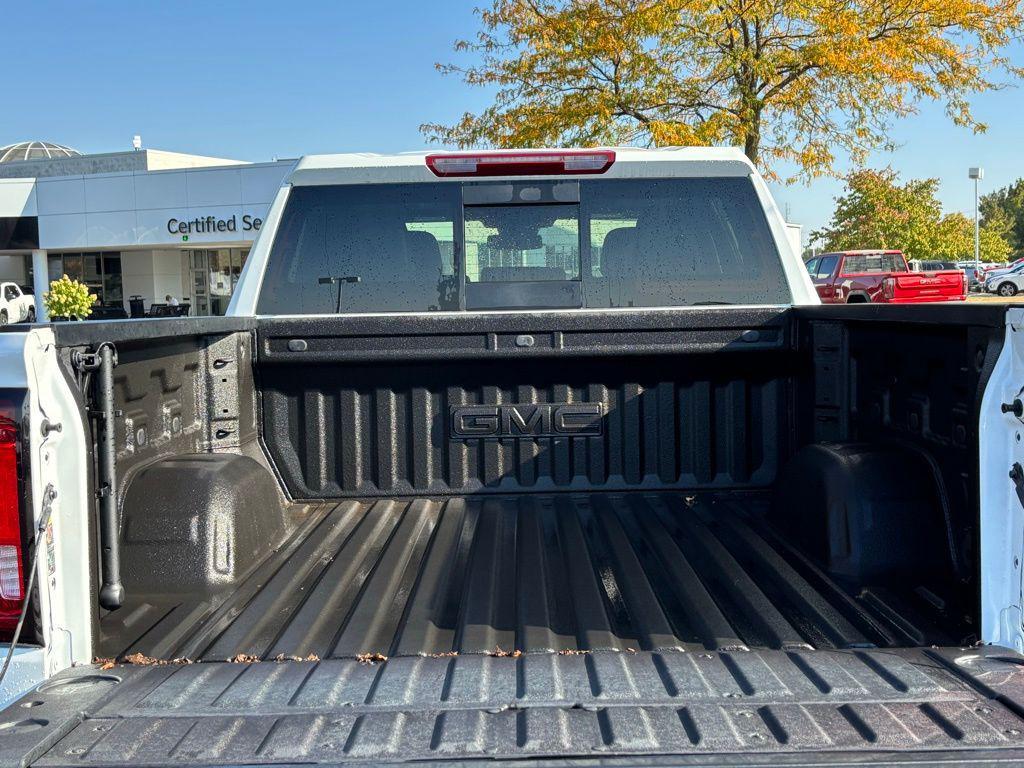 new 2025 GMC Sierra 1500 car, priced at $65,218