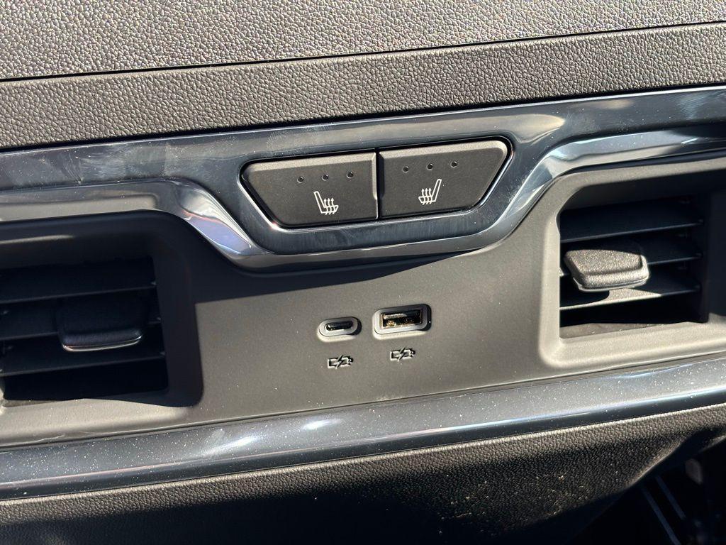 new 2025 GMC Sierra 1500 car, priced at $65,218