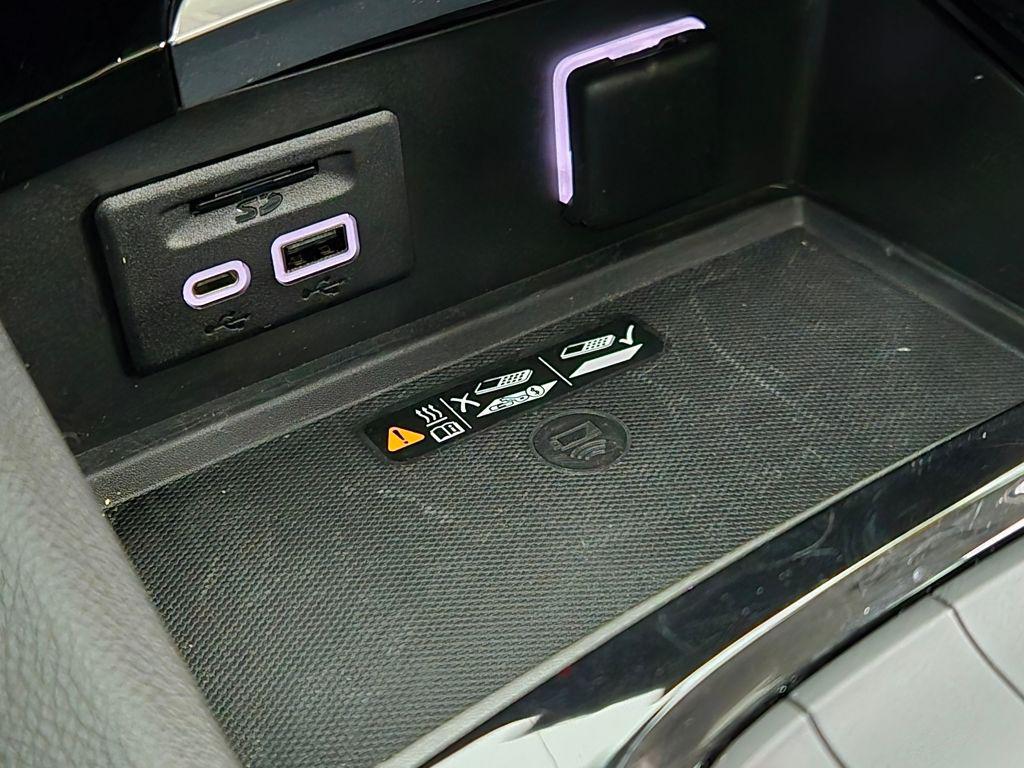 used 2022 Buick Envision car, priced at $28,998