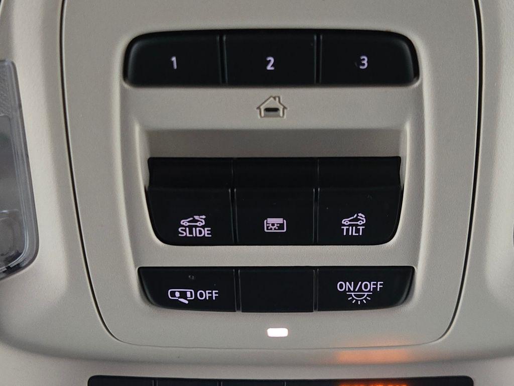 used 2022 Buick Envision car, priced at $28,998