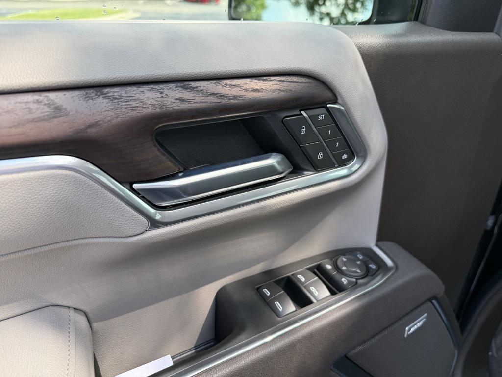 new 2025 GMC Sierra 1500 car, priced at $63,000