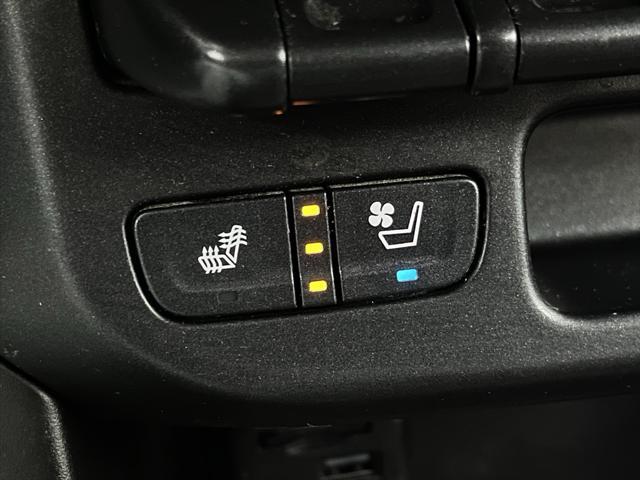 used 2021 GMC Canyon car, priced at $30,298