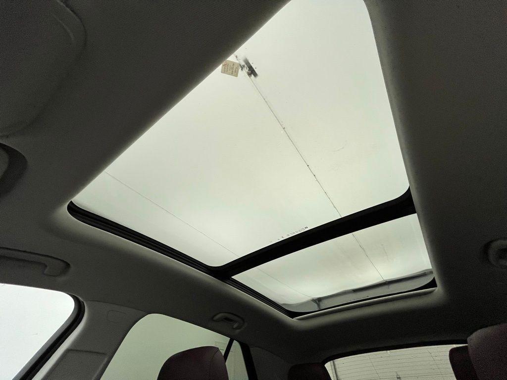 new 2025 Buick Envision car, priced at $40,236
