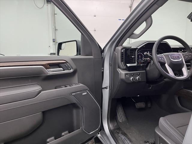 new 2025 GMC Sierra 1500 car, priced at $57,000