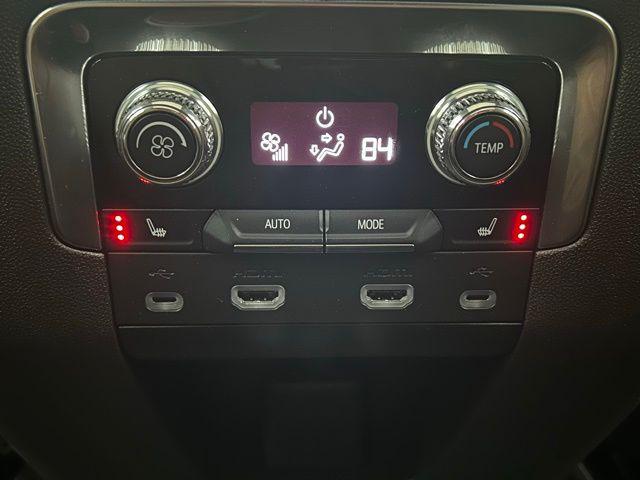 used 2021 GMC Yukon car, priced at $46,987