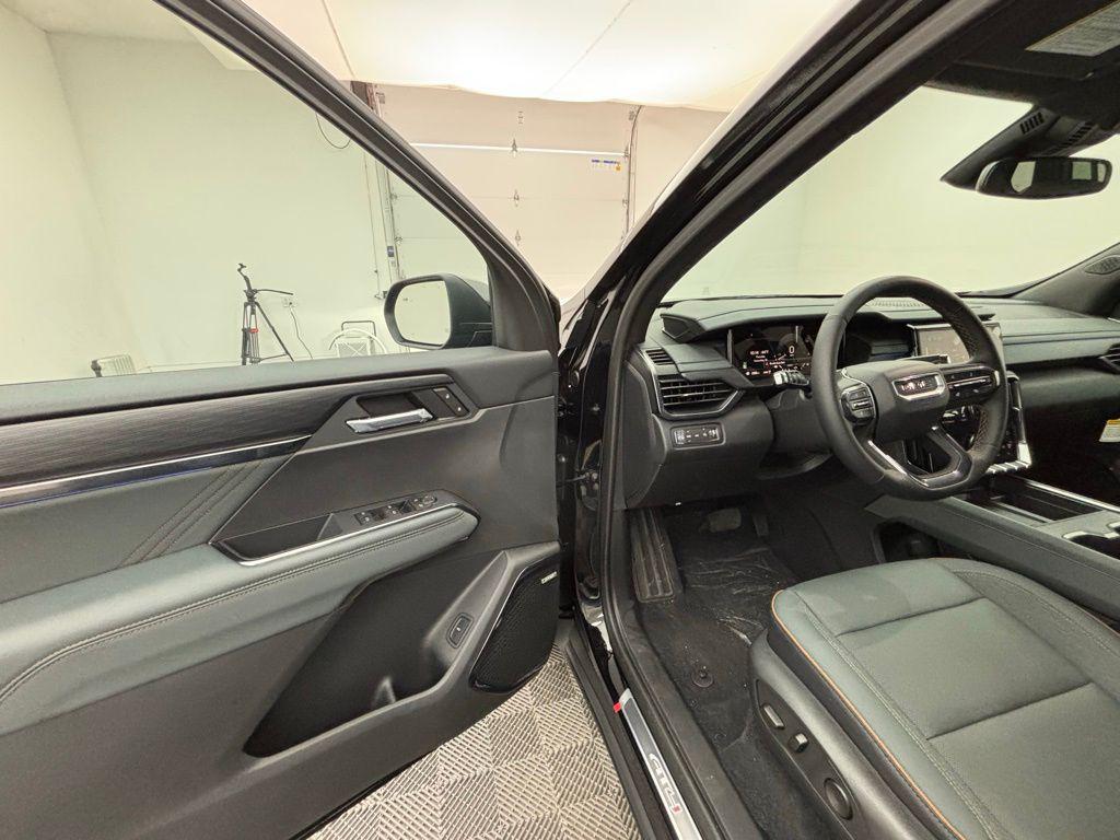 new 2025 GMC Acadia car, priced at $52,000