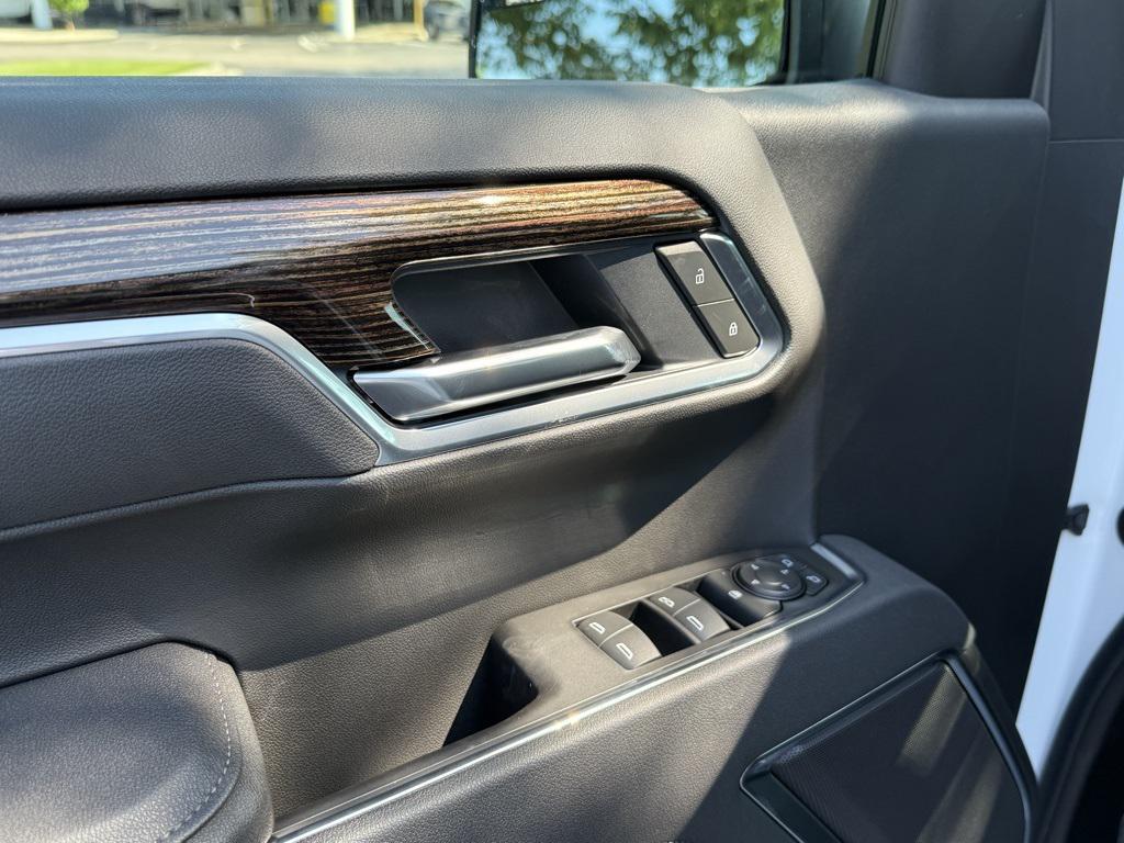 new 2025 GMC Sierra 1500 car, priced at $53,500