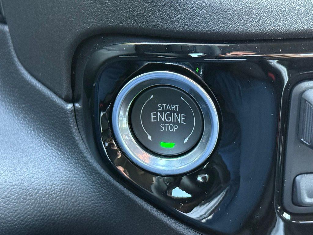 new 2025 GMC Sierra 1500 car, priced at $51,078
