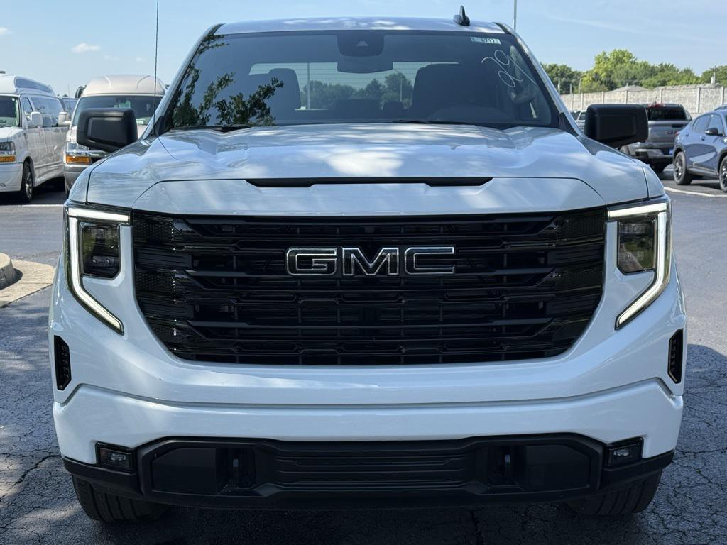 new 2025 GMC Sierra 1500 car, priced at $53,500