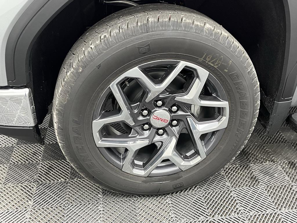 new 2026 GMC Sierra 1500 car, priced at $65,140