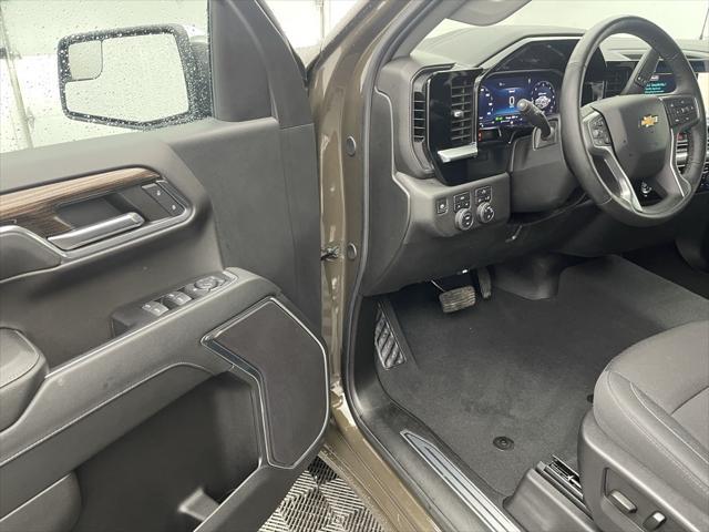 used 2024 Chevrolet Silverado 1500 car, priced at $40,255