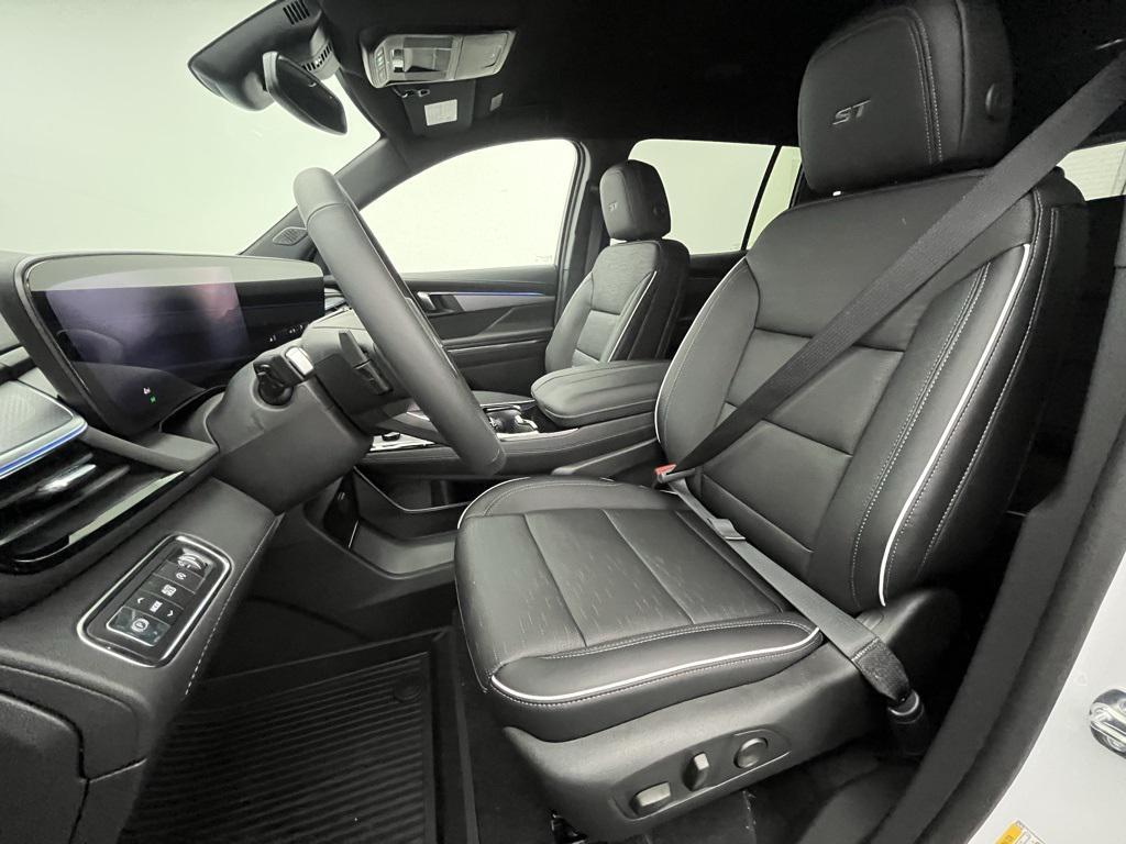 new 2025 Buick Enclave car, priced at $48,776