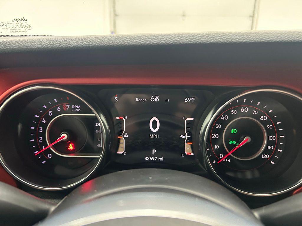 used 2021 Jeep Gladiator car, priced at $35,547