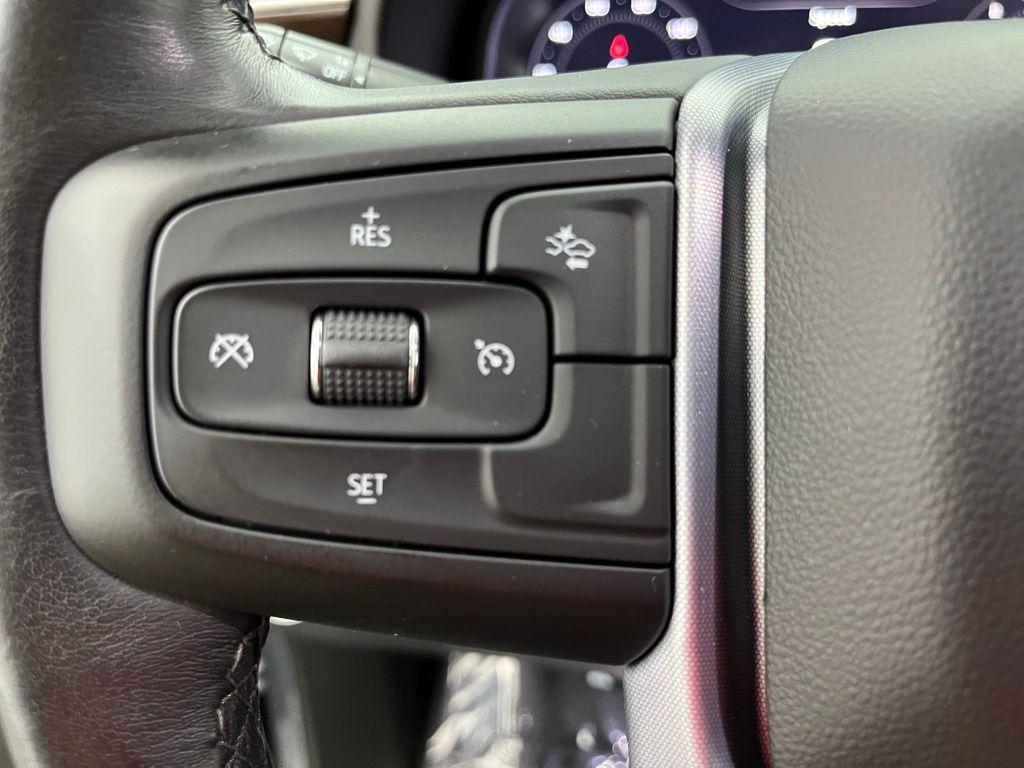used 2022 GMC Yukon car, priced at $46,326
