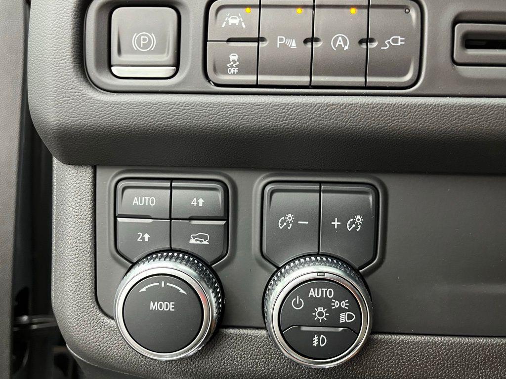 used 2022 GMC Yukon car, priced at $46,326