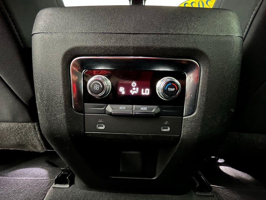 used 2022 GMC Yukon car, priced at $46,326