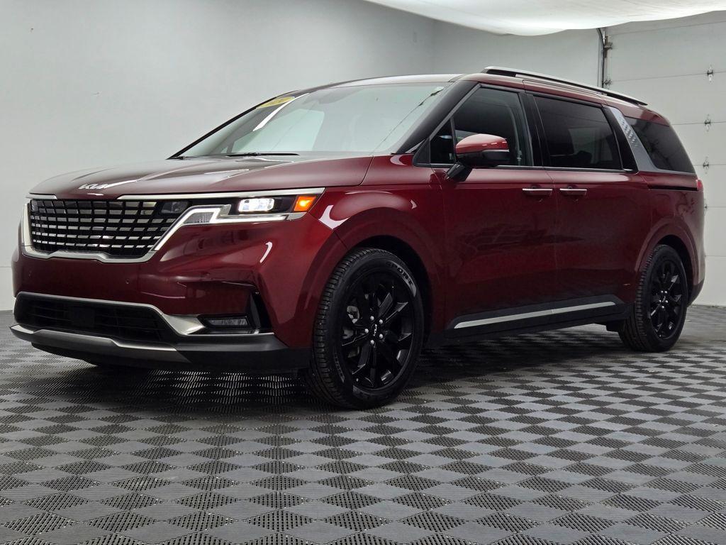 used 2024 Kia Carnival car, priced at $36,681