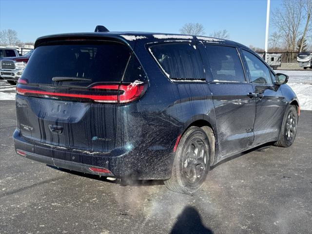 used 2022 Chrysler Pacifica Hybrid car, priced at $27,987