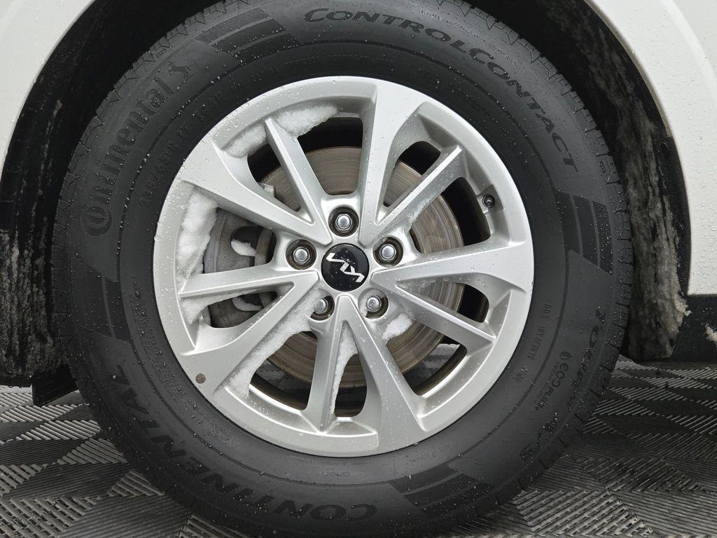 used 2023 Kia Carnival car, priced at $24,496