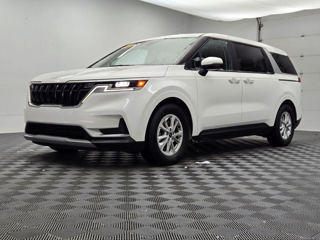 used 2023 Kia Carnival car, priced at $24,496