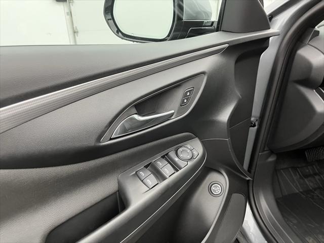 new 2025 Buick Envista car, priced at $31,835