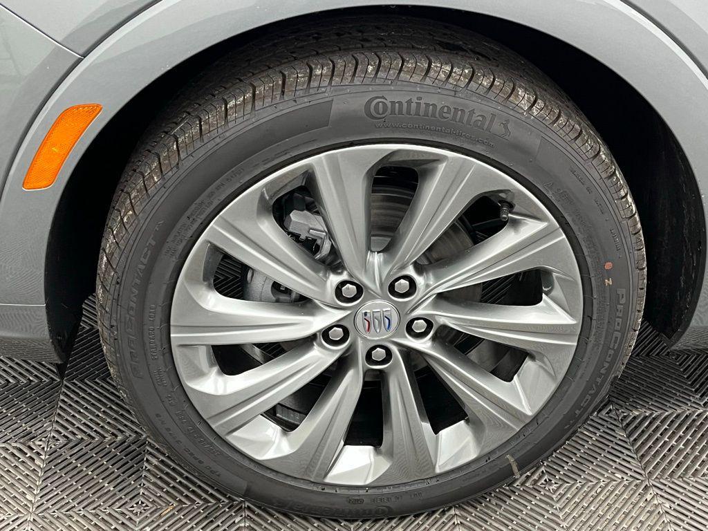 new 2025 Buick Envista car, priced at $30,448