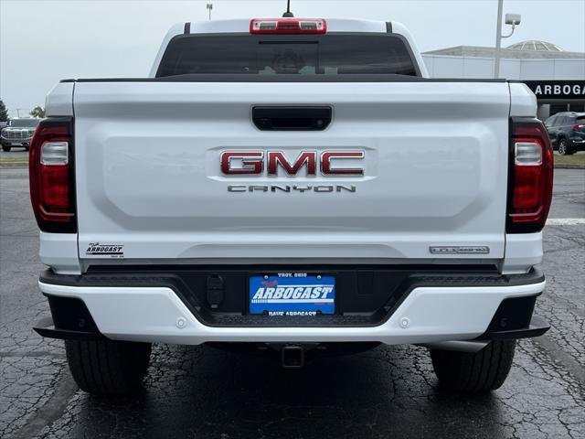 new 2024 GMC Canyon car, priced at $42,800