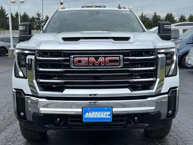 new 2024 GMC Sierra 2500 car, priced at $66,000