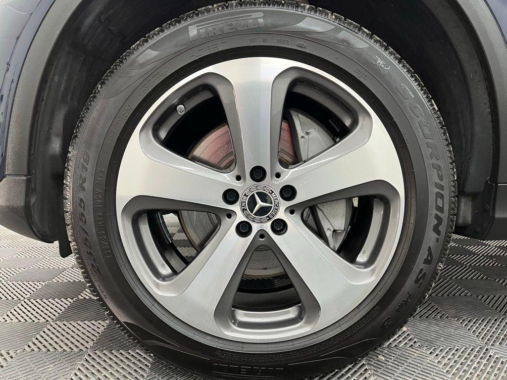 used 2022 Mercedes-Benz GLC 300 car, priced at $32,291