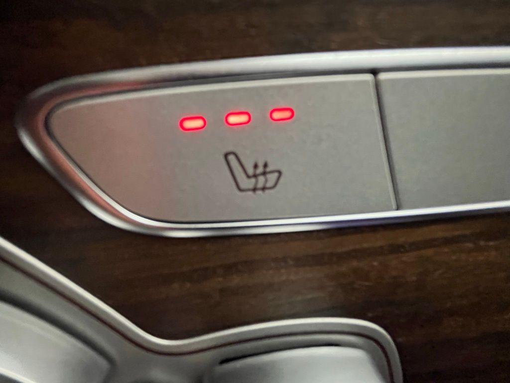 used 2022 Mercedes-Benz GLC 300 car, priced at $32,291