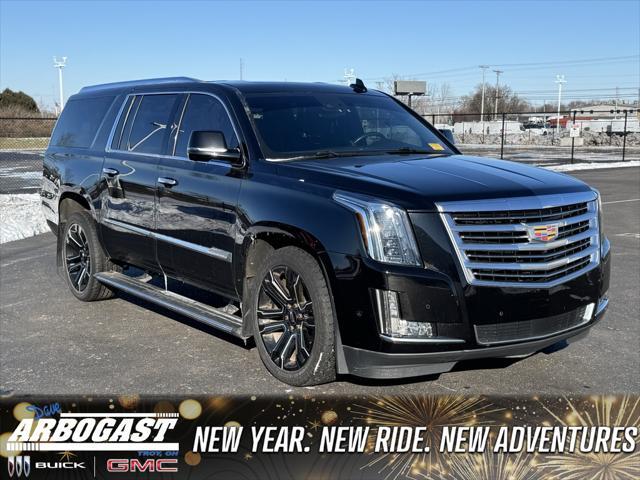 used 2018 Cadillac Escalade ESV car, priced at $32,260