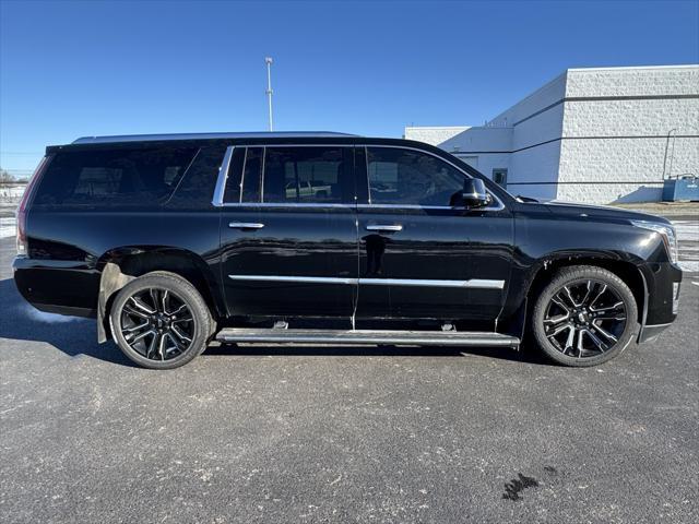 used 2018 Cadillac Escalade ESV car, priced at $32,260