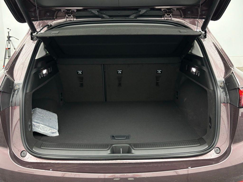 new 2025 Buick Envision car, priced at $42,428