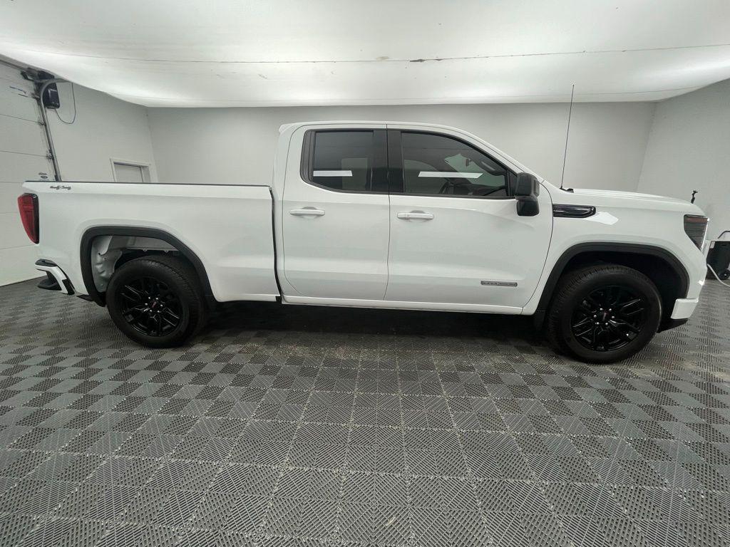 used 2023 GMC Sierra 1500 car, priced at $39,768