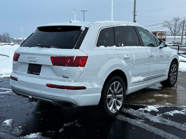 used 2018 Audi Q7 car, priced at $19,875