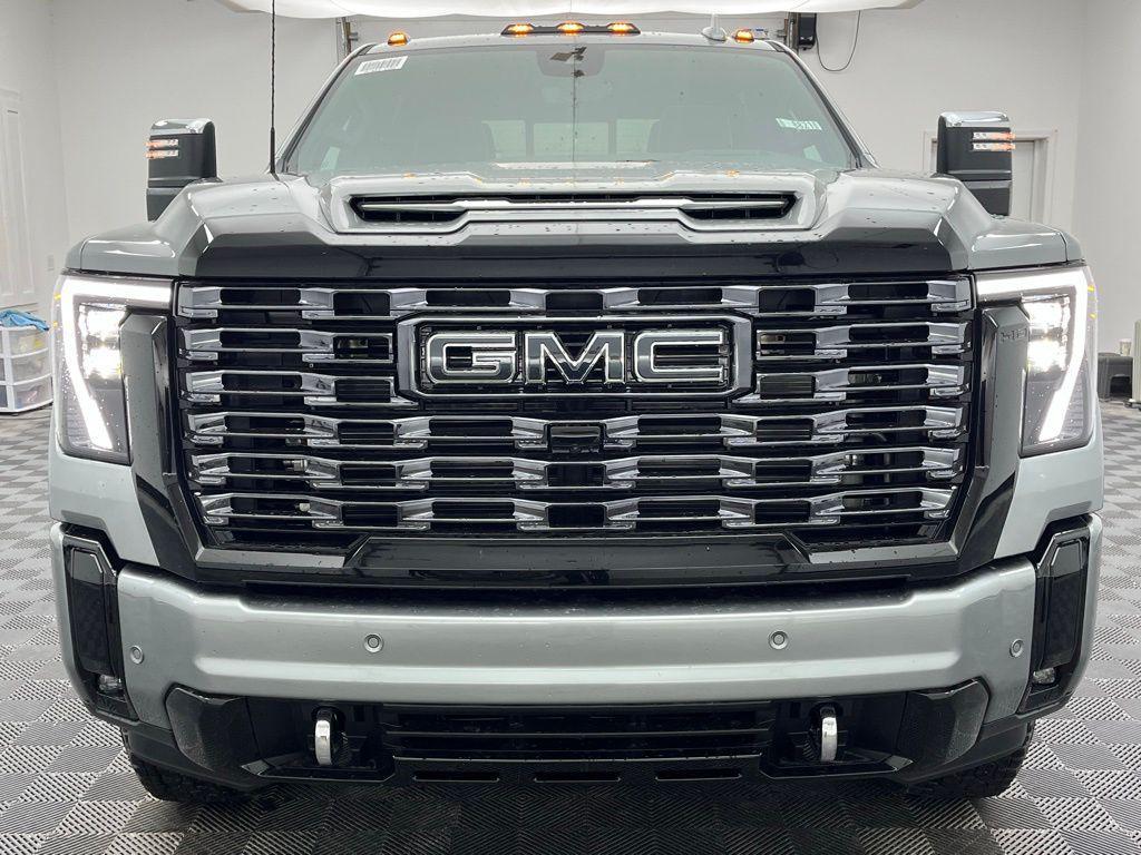 new 2025 GMC Sierra 2500 car, priced at $91,000