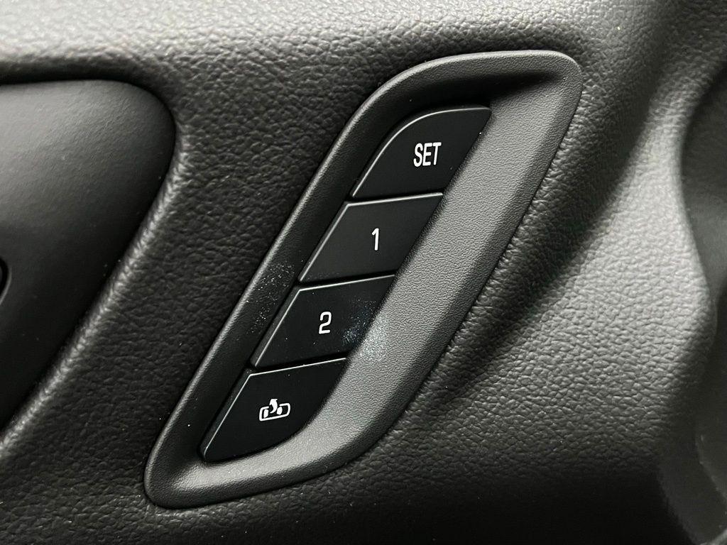 used 2023 GMC Acadia car, priced at $33,846
