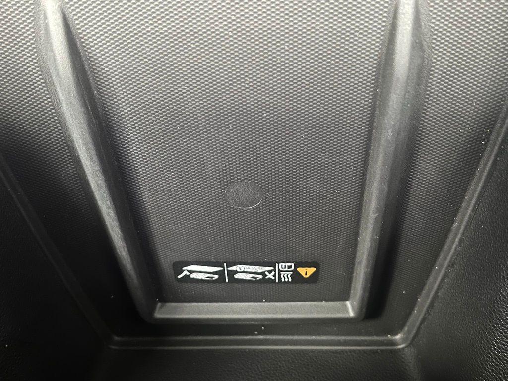 used 2023 Chevrolet Traverse car, priced at $31,500